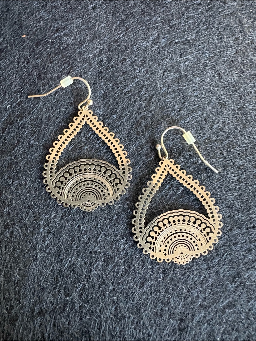 Delicate Gold Tear Drop Filigree Earrings